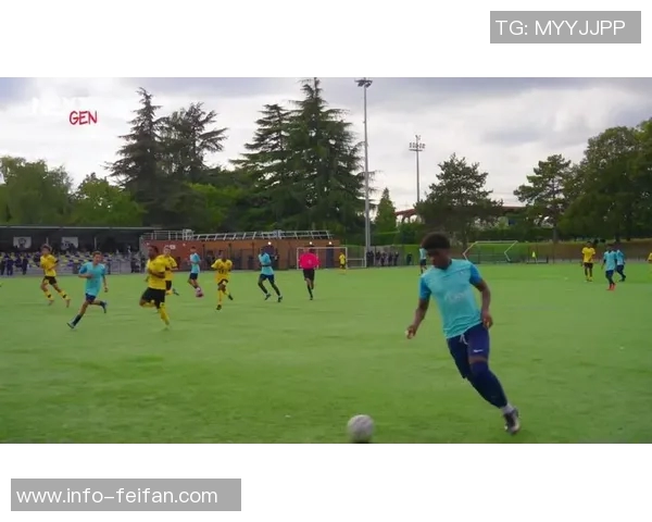 蒙彼利埃15岁中锋默格南晋升U19梯队阿森纳巴萨均表现出浓厚兴趣